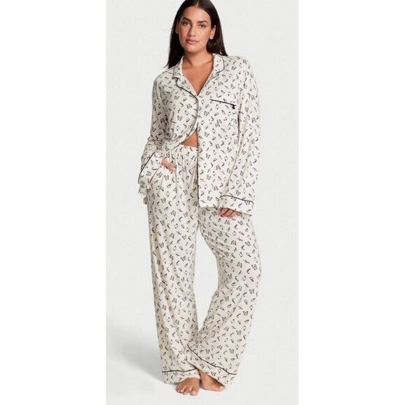victorias secret RARE pajama set Black White Penguin Print Long Sleeve Pants M - Picture 1 of 6